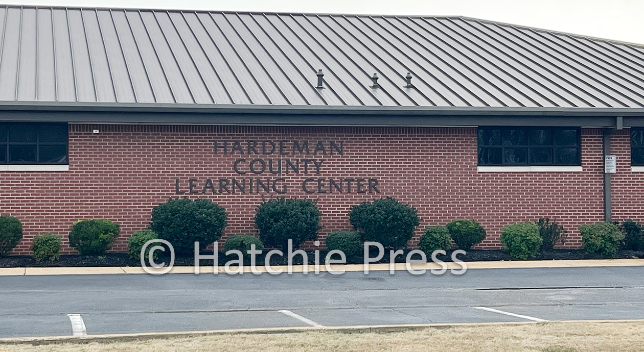 School Board Votes to Add Lower Grade Levels to Alternative School