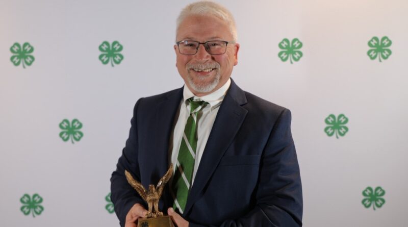Rodgers Recognized for Outstanding Service and Leadership in 4-H Youth Development