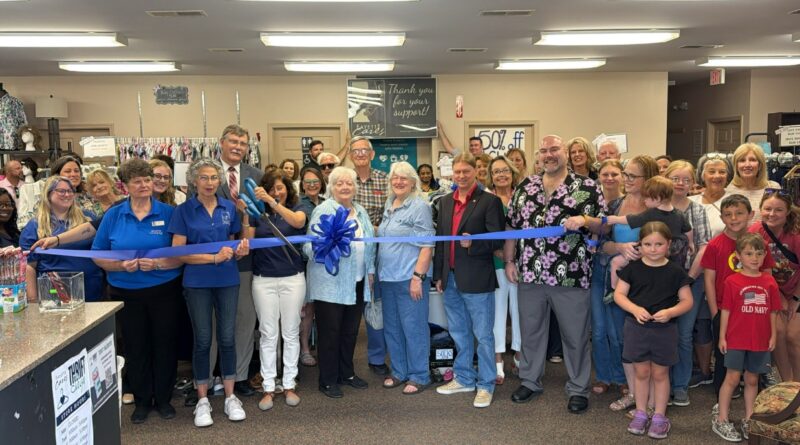 Fayette Cares Celebrates Ribbon Cutting for Expanded Thrift Shop Fayette Cares Celebrates Ribbon Cutting for Expanded Thrift Shop