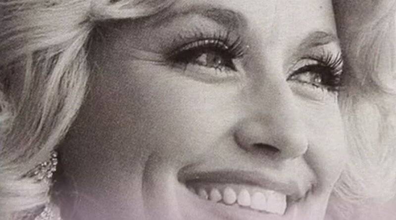 Gov. Bill Lee Proclaims September 25 “Dolly Parton 9 to 5 Day” in Tennessee