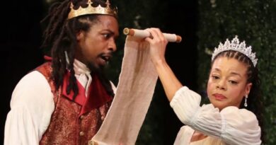 Shakespeare Takes the Stage in LaGrange for Free Fall Performance